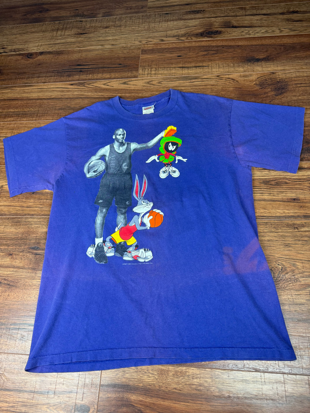 Nike T Shirt Large Vintage Michael Jordan Looney Tunes 90s