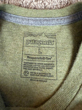 Load image into Gallery viewer, Patagonia T Shirt Large Longsleeve
