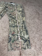 Load image into Gallery viewer, Mossy Oak Pants 38/30 Hunting Camo Outdoors

