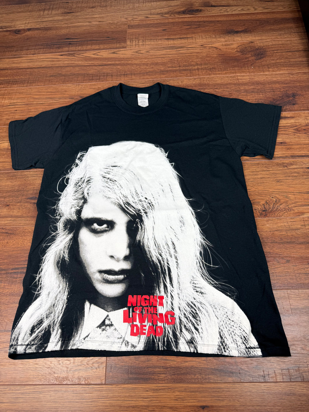 Night of the Living Dead T Shirt Medium Horror Movie Zombies