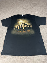 Load image into Gallery viewer, Twilight New Moon T Shirt XL Movie Vampires 2009
