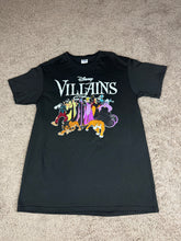 Load image into Gallery viewer, Disney Villains T Shirt Medium Cartoons
