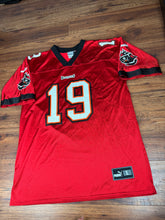Load image into Gallery viewer, Tampa Bay Buccaneers Jersey Large Vintage 2000s
