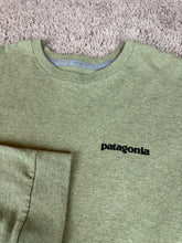 Load image into Gallery viewer, Patagonia T Shirt Large Longsleeve
