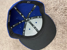 Load image into Gallery viewer, Texas Rangers Hat 7 3/4 New Era Fitted Baseball
