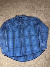 Load image into Gallery viewer, Wrangler Button Down Shirt Large XL Vintage 2000s Western Cowboy
